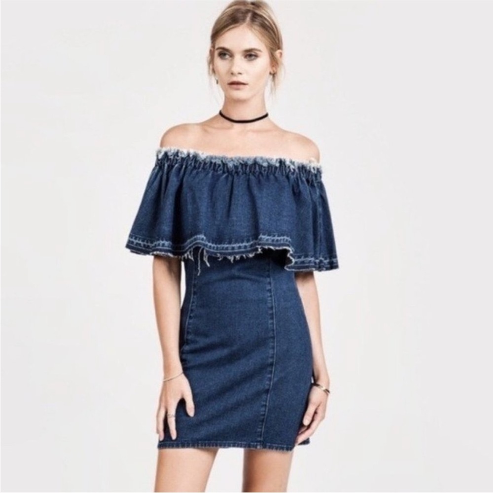 J.O.A Denim Off The Shoulder Mini Dress sz S